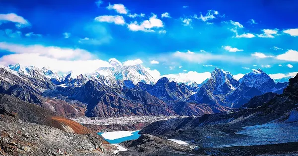 A Photographer Paradise Capturing the Magic of the Everest Three High Pass Trek